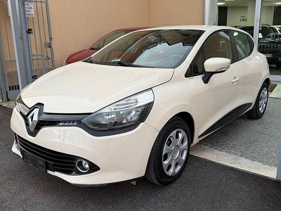 Usata Renault Clio IV 73 CV (53 kW) 2015 Beige Berlina