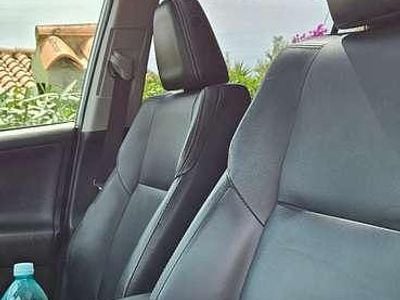 Usata Toyota RAV4 Lounge 143 CV (105 kW) 2017 Bianco SUV