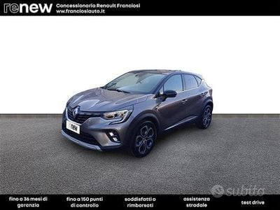 Usata Renault Captur Techno 101 CV (74 kW) 2022 Grigio scuro SUV
