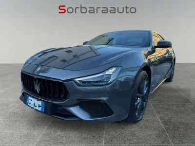 Begagnad Maserati GranSport 330 HK (242 kW) 2021 Grå Sedan