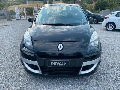Usata Renault Scénic III Luxe 110 CV (80 kW) 2009 Nero Monovolume