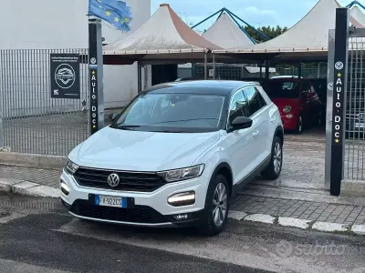 Usata VW T-Roc Style 116 CV (85 kW) 2019 Bianco SUV