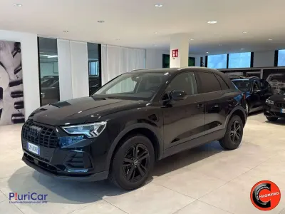 Usata Audi Q3 150 CV (110 kW) 2023 Nero SUV
