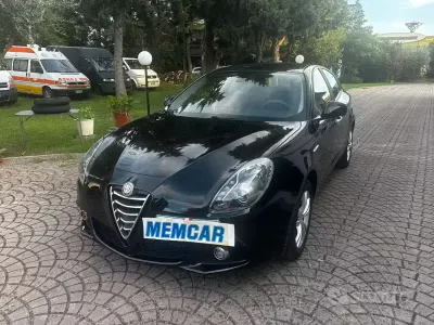 Usata Alfa Romeo Giulietta Business 120 CV (88 kW) 2015 Nero Utilitaria