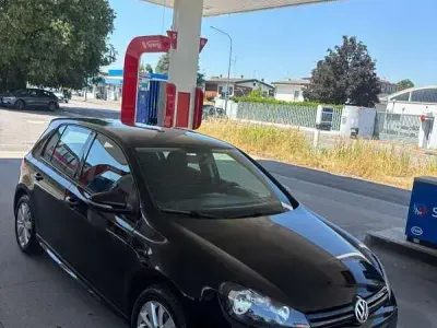 Usata VW Golf VII Sportline 105 CV (77 kW) 2012 Berlina