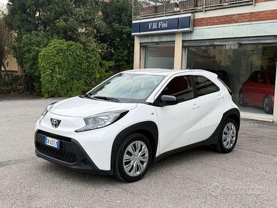 Usata Toyota Aygo X Trend 72 CV (52 kW) 2023 Bianco SUV
