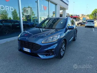 Usata Ford Kuga ST-Line X 120 CV (88 kW) 2023 Blu SUV