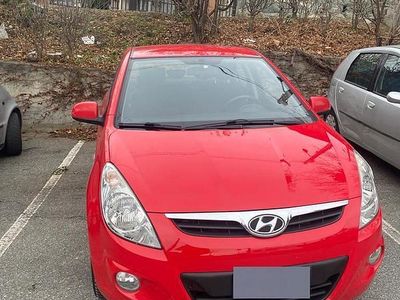 Usata Hyundai i20 78 CV (57 kW) 2010 Rosso Utilitaria