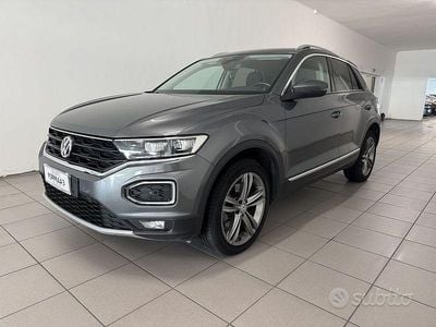 Usata VW T-Roc Business 150 CV (110 kW) 2020 Grigio SUV