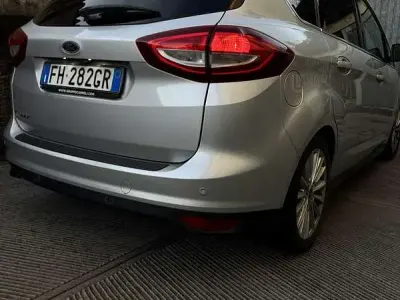 Usata Ford C-MAX Titanium 120 CV (88 kW) 2017 Monovolume