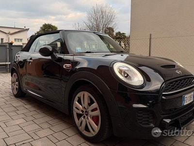 Usata Mini Cooper Cabriolet 231 CV (169 kW) 2016 Nero Cabrio