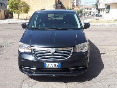 Usata Lancia Voyager 2012 Nero Monovolume