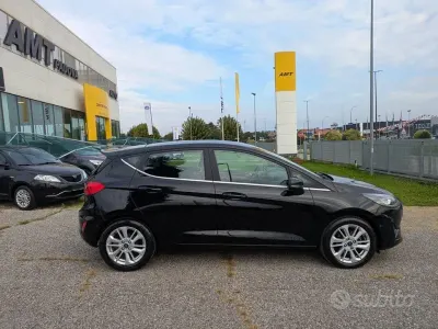 Gebraucht Ford Fiesta Titanium 75 PS (55 kW) 2023 Schwarz Kleinwagen