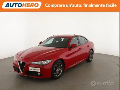 Usata Alfa Romeo Giulia 150 CV (110 kW) 2016 Rosso Berlina