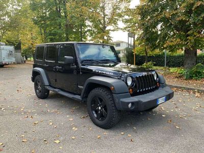 usata Jeep Wrangler Unlimited 2.8 crd Rubicon auto dpf