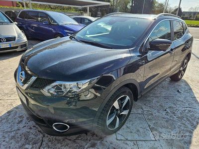 Usata Nissan Qashqai Tekna 131 CV (96 kW) 2016 Nero metallizzato SUV