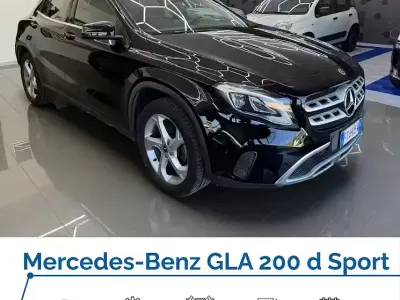 Usata Mercedes GLA200 136 CV (100 kW) 2018 Nero SUV