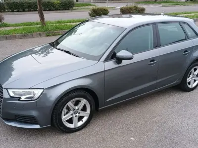 Usata Audi A3 Ambiente 116 CV (85 kW) 2018 Grigio Berlina