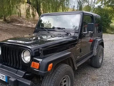 Usata Jeep Wrangler 177 CV (130 kW) 1999 Nero SUV