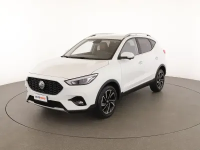 Usata MG ZS Luxury 106 CV (77 kW) 2023 Bianco SUV