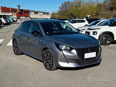 Begagnad Peugeot 208 Allure 102 HK (75 kW) 2022 Grå Halvkombi