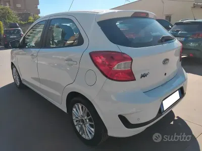 Usata Ford Ka 86 CV (63 kW) 2020 Bianco Berlina