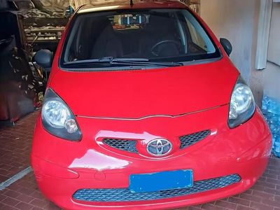 Usata Toyota Aygo 68 CV (50 kW) 2008 Rosso Utilitaria