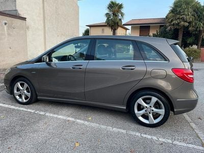 Usata Mercedes B180 109 CV (80 kW) 2012 Monovolume