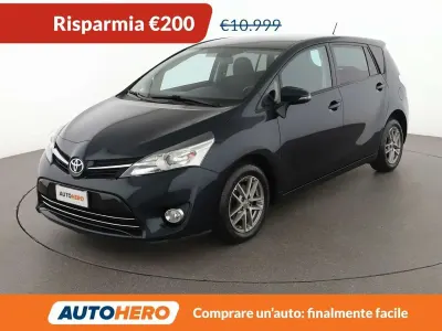 Usata Toyota Verso Active 111 CV (81 kW) 2016 Blu/azzurro Monovolume