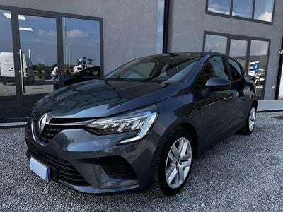 Usata Renault Clio Business 91 CV (66 kW) 2022 Grigio Utilitaria