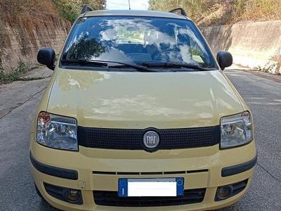 Usata Fiat Panda 75 CV (55 kW) 2011 Giallo Utilitaria