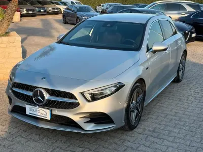 Usata Mercedes A250 Premium 160 CV (117 kW) 2021 Grigio Berlina