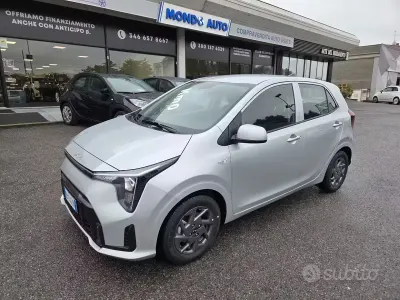 Nuova Kia Picanto Urban 63 CV (46 kW) 2026 Grigio Utilitaria