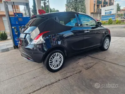 Usata Lancia Ypsilon
