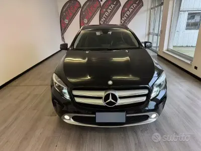 Usata Mercedes GLA220 170 CV (125 kW) 2015 Nero SUV