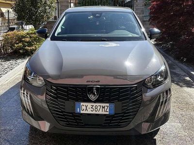 Usata Peugeot 208 Allure 101 CV (74 kW) 2025 Grigio Utilitaria