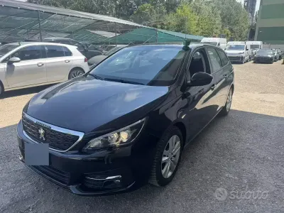 Usata Peugeot 308 S 131 CV (96 kW) 2020 Nero Station wagon