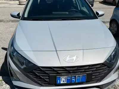 Usata Hyundai i20 79 CV (58 kW) 2025 Grigio Utilitaria