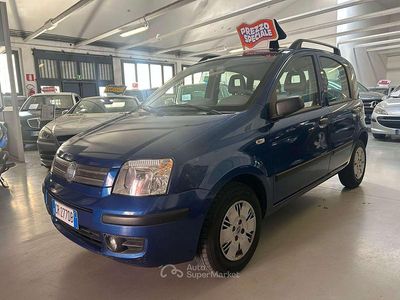 Usata Fiat Panda Dynamic 60 CV (44 kW) 2004 Blu Utilitaria