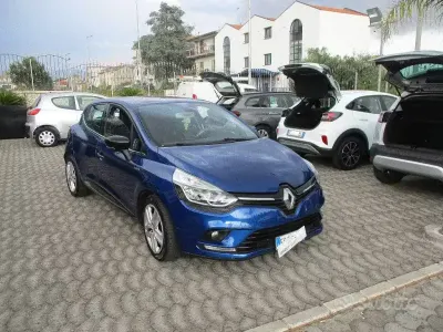 Usata Renault Clio IV Life 75 CV (55 kW) 2019 Berlina