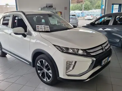 Usata Mitsubishi Eclipse Cross Intense 163 CV (119 kW) 2019 Bianco SUV