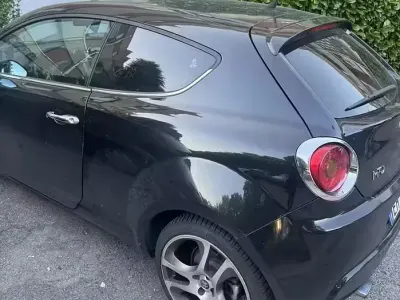 Second-hand Alfa Romeo MiTo 105 CP (77 kW) 2008 Negru Hatchback