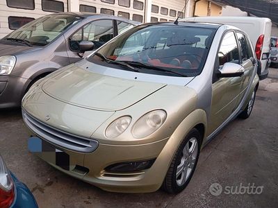 Usata Smart ForFour Passion 64 CV (47 kW) 2006 Verde Utilitaria