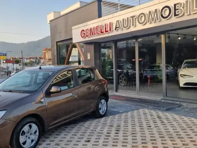 Usata Dacia Sandero 101 CV (74 kW) 2020 Marrone Berlina