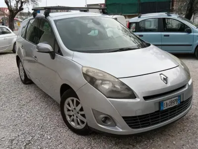 Usata Renault Scenic E-Tech 130 CV (95 kW) 2010 Grigio Monovolume