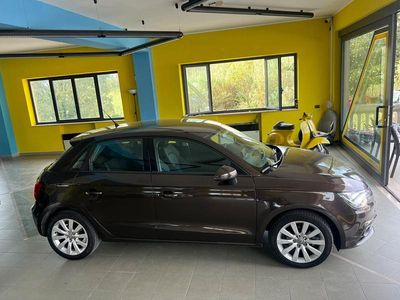 Usata Audi A1 Attraction 104 CV (76 kW) 2014 Marrone Utilitaria