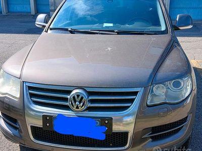 Usata VW Touareg 174 CV (127 kW) 2008 Grigio SUV