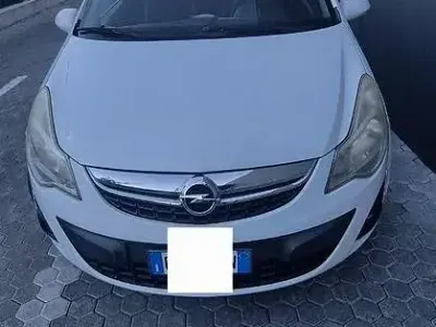 Usata Opel Corsa 86 CV (63 kW) 2012 Bianco Utilitaria
