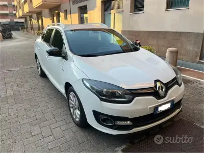 Usata Renault Mégane GrandTour LIMITED 110 CV (80 kW) 2015 Bianco Station wagon