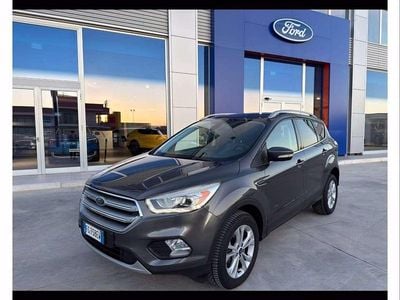 Usata Ford Kuga Titanium S 150 CV (110 kW) 2017 Magnetic grey SUV